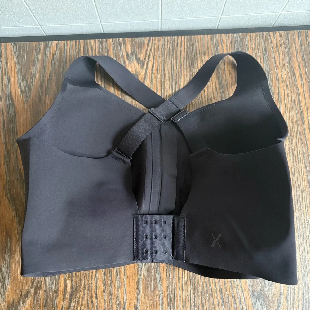 Knix Catalyst Front Zip Sports Bra 6++ - Picture 2 of 8